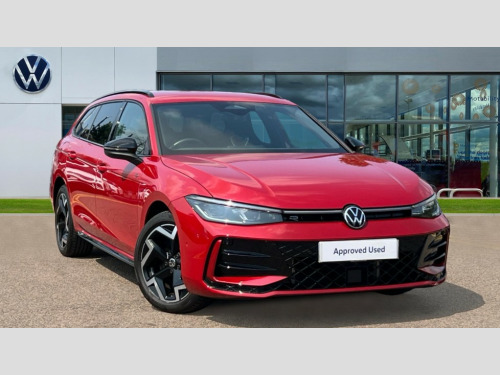 Volkswagen Passat  Passat R-Line 1.5 TSI eHybrid 272PS 6-speed DSG 5 Door