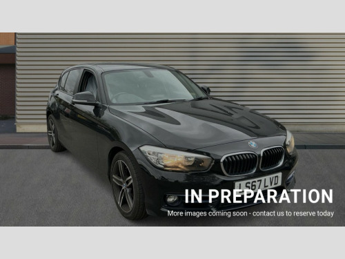 BMW 1 Series  1 SERIES 118i [1.5] Sport 5dr [Nav] Step Auto