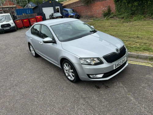Skoda Octavia  ELEGANCE TDI CR 5-Door