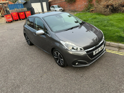 Peugeot 208  1.2 PureTech Tech Edition Hatchback 5dr Petrol Manual Euro 6 (s/s) (82 ps)