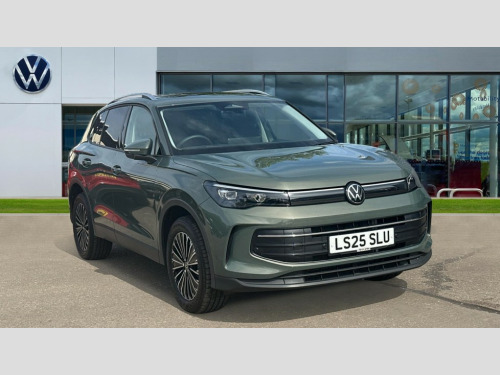 Volkswagen Tiguan  Tiguan Match 1.5 TSI eHybrid 204PS 6-Speed DSG 5 Door