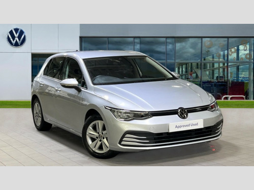 Volkswagen Golf  Golf 8 Life 1.5 eTSI 150PS 7-speed DSG 5 Door