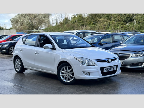 Hyundai i30  1.4 SE Hatchback 5dr Petrol Manual Euro 4 (108 bhp)