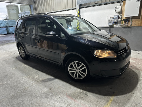 Volkswagen Touran  1.6 TDI BlueMotion Tech SE MPV 5dr Diesel DSG Euro 5 (s/s) (105 ps)