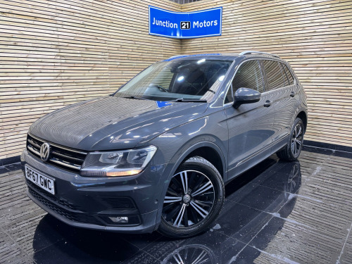 Volkswagen Tiguan  2.0 TDI SE Navigation SUV 5dr Diesel Manual 4Motion Euro 6 (s/s) (150 ps)