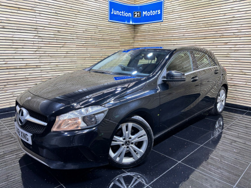 Mercedes-Benz A-Class  2.1 A200d Sport Hatchback 5dr Diesel Manual Euro 6 (s/s) (136 ps)