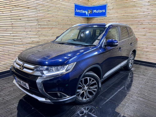 Mitsubishi Outlander  2.2 DI-D GX3 SUV 5dr Diesel Manual 4WD Euro 6 (s/s) (147 ps)