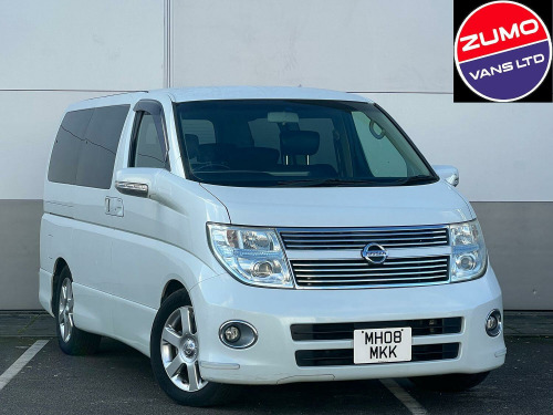 Nissan Elgrand  2.5 PETROL 8 SEATER