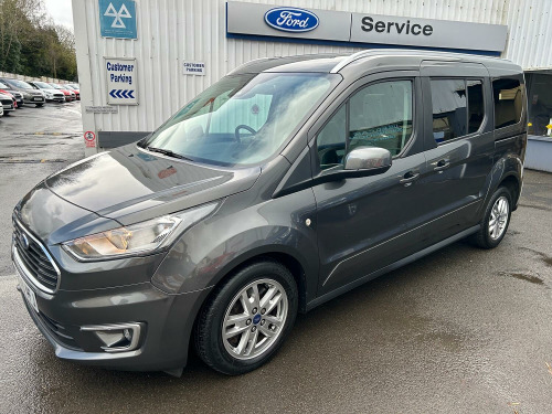 Ford Grand Tourneo Connect  1.5 TDCi Titanium 7 seater, only 13289 miles