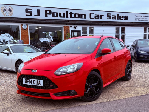 Ford Focus  2.0 T EcoBoost ST-2