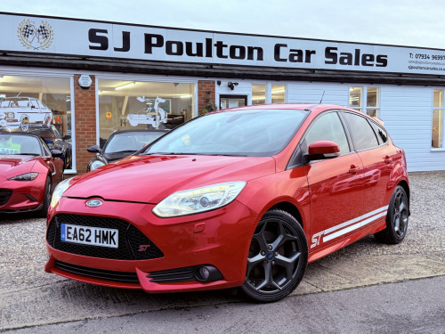 Ford Focus  2.0 T EcoBoost ST-3