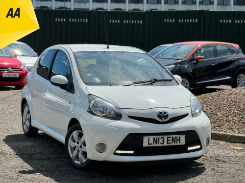 Toyota AYGO  1.0 VVT-I FIRE AC 5d 67 BHP