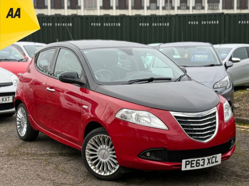 Chrysler Ypsilon  1.2 Black&Red Hatchback 5dr Petrol Manual Euro 5 (