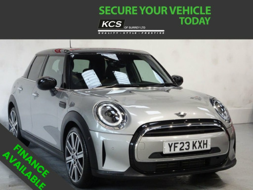 MINI Hatch  1.5 Cooper Exclusive Hatchback 5dr Petrol Steptron 