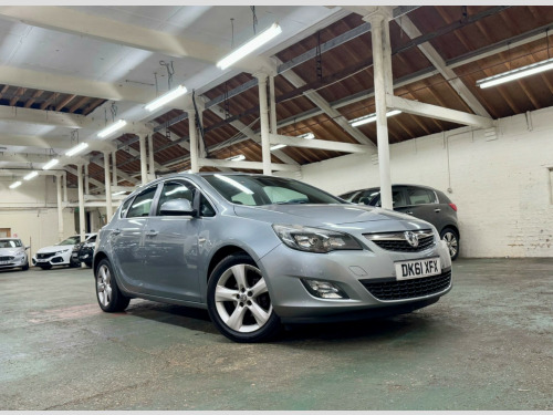 Vauxhall Astra  1.6 16v SRi Euro 5 5dr