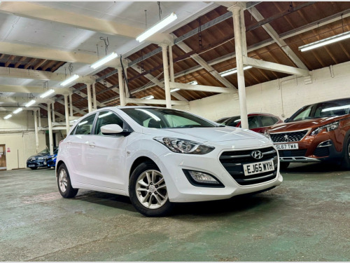 Hyundai i30  1.6 CRDi Blue Drive SE Euro 6 (s/s) 5dr