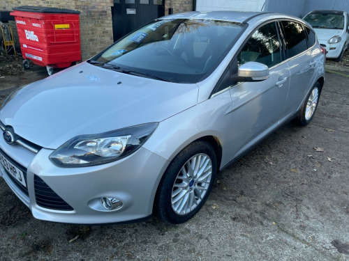 Ford Focus  1.6 Zetec Euro 5 5dr