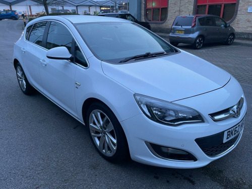 Vauxhall Astra  1.6 16v SRi Euro 5 5dr