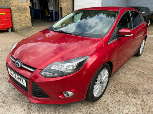 Ford Focus  1.0T EcoBoost Zetec Euro 5 (s/s) 5dr
