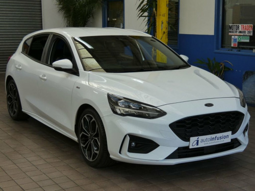 Ford Focus  1.0 ST-LINE X EDITION MHEV 5d 124 BHP STUNNING EXA