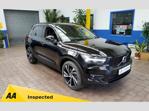 Volvo XC40  2.0 B4 R-DESIGN PRO MHEV 5d 195 BHP 1 OWNER SERVIC