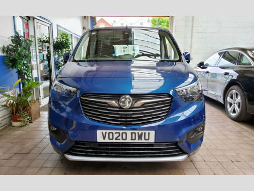 Vauxhall Combo  1.5 Turbo D Elite XL MPV 5dr Diesel Auto Euro 6 (s 