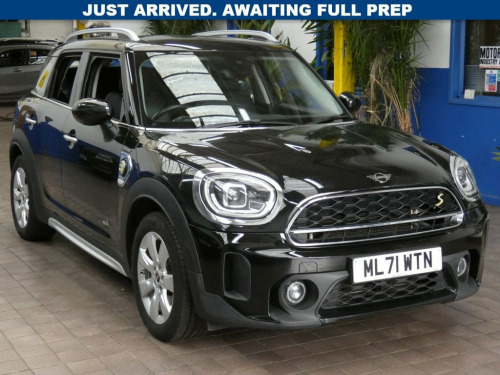 MINI Countryman  1.5 7.6kWh Cooper SE Classic SUV 5dr Petrol Plug-i
