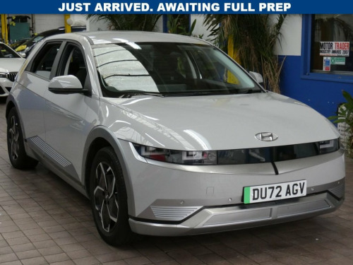 Hyundai IONIQ  73kWh Premium Hatchback 5dr Electric Auto (217 ps)