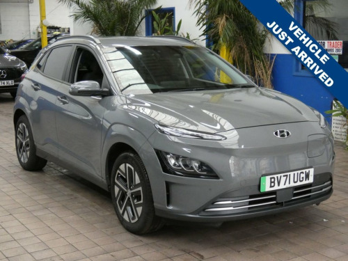 Hyundai Kona  64kWh Premium SUV 5dr Electric Auto (10.5kW Charge
