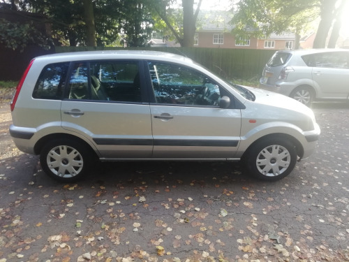 Ford Fusion  1.4 Style 5dr
