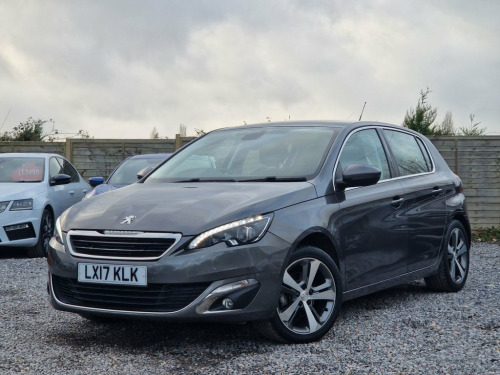 Peugeot 308  1.2 PureTech Allure Hatchback 5dr Petrol Manual Eu