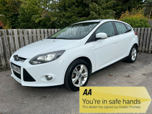 Ford Focus  1.6 Zetec Euro 5 5dr