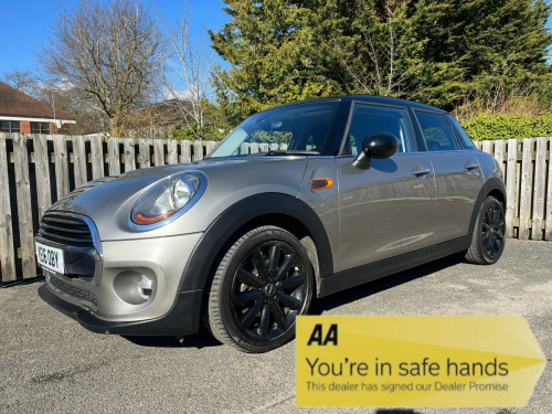 MINI Hatch  1.5 Cooper Euro 6 (s/s) 5dr