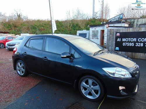 Toyota Auris  1.8 VVT-h T4