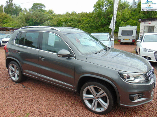 Volkswagen Tiguan  2.0 TDI BlueMotion Tech R-Line