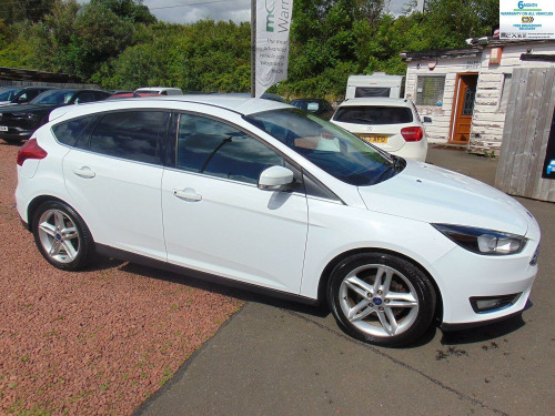 Ford Focus  1.0 T EcoBoost Titanium * MOT MAY 2026 * 11 STAMPS IN THE SERVICE * FREE 6 