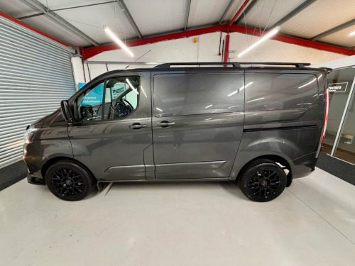 Ford Transit Custom  2.0 TDCi 270 Limited L1 SWB * PREMIUM STYLING PACK 