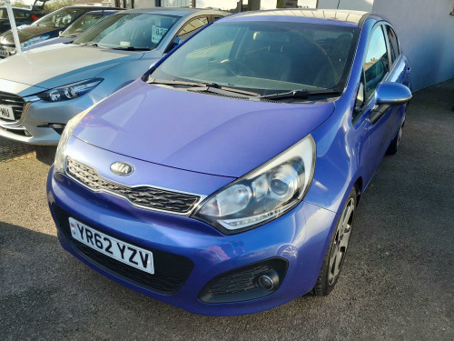 Kia Rio  1.4 3