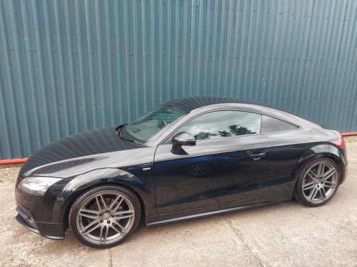 Audi TT  2.0 TDI Black Edition