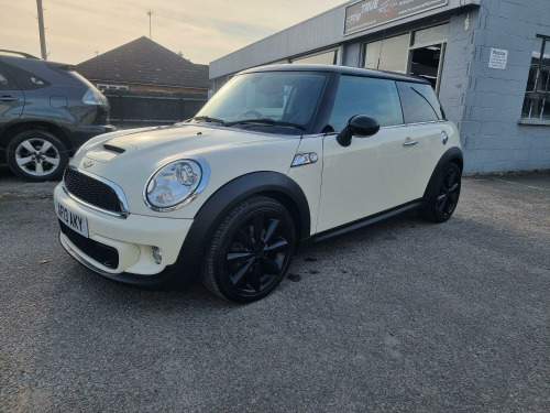 MINI Hatch  2.0 Cooper SD Hatch