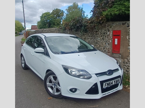 Ford Focus  ZETEC NAVIGATOR TDCI 5-Door