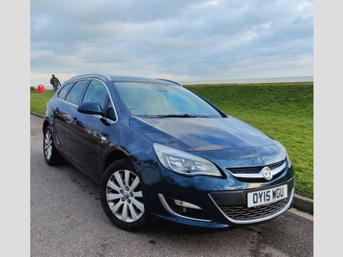 Vauxhall Astra  2.0 CDTi Elite Sports Tourer 5dr Diesel Auto Euro 5 (165 ps) 