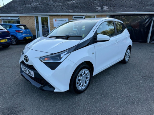 Toyota AYGO  1.0 VVT-I X-PLAY TSS 5d 69 BHP