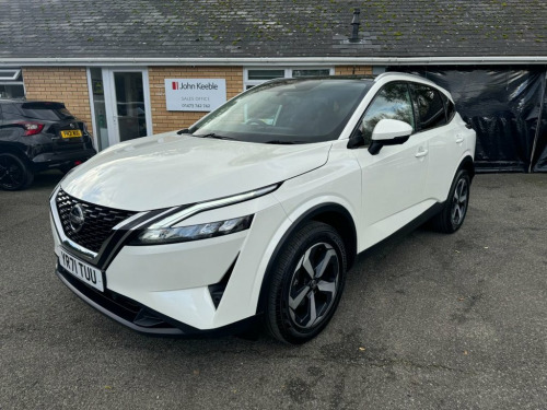 Nissan Qashqai  1.3 DIG-T MHEV N-Connecta SUV 5dr Petrol Hybrid Ma