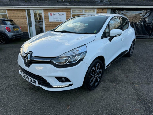 Renault Clio  0.9 TCe Play Hatchback 5dr Petrol Manual Euro 6 (s