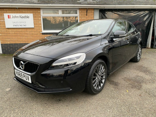 Volvo V40  2.0 T2 Momentum Edition Hatchback 5dr Petrol Manua 