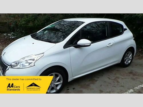 Peugeot 208  1.0 VTI ACCESS PURETECH FREE ROAD TAX GREAT 1ST CAR BLUETOOTH DAB MP3 USB A