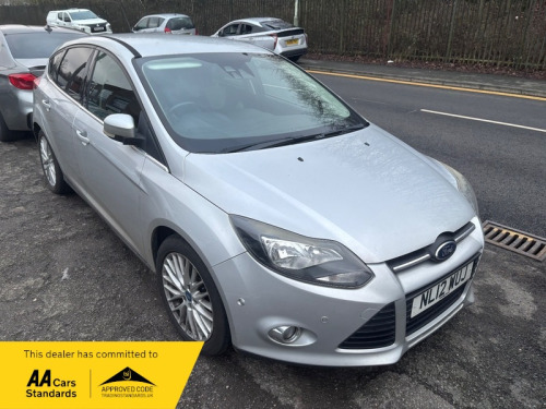 Ford Focus  1.0 ZETEC PETROL MANUAL PARKING SENSORS SELF PARK CRUISE BLUETOOTH DAB MP3  