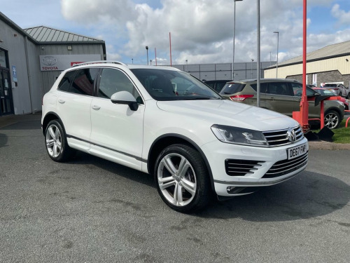 Volkswagen Touareg  3.0 TDI V6 R-Line Plus SUV 5dr Diesel Tiptronic 4W