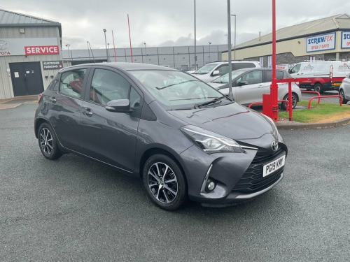 Toyota Yaris  1.5 VVT-i Icon Tech Hatchback 5dr Petrol Manual Eu